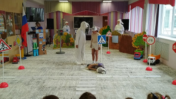 Семья Чаиных в сказке "Три зайчонка" Семья Чаиных в сказке "Три зайчонка".